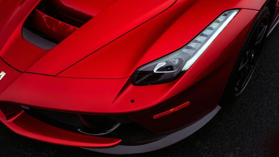 Детали экстерьера Ferrari LaFerrari Rosso Fuoco 2014 года  (фото 18 из 26)